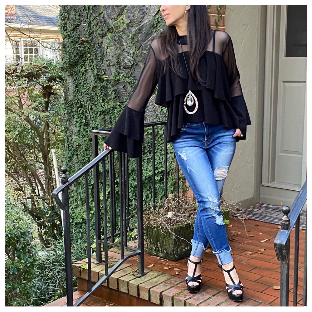 ✨MADE IN ITALY✨Fabulous layered top - Picture 3 of 8